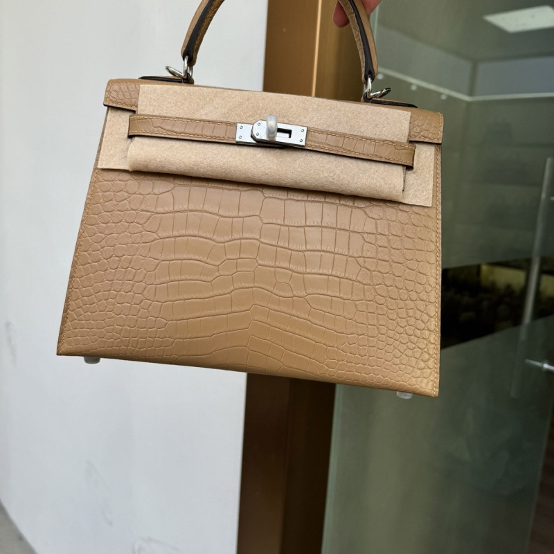 H**mes kelly bags